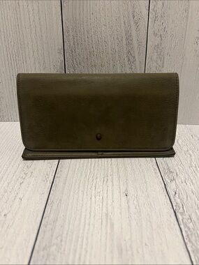 Source Unknown Olive Green Faux Leather Wallet Clutch